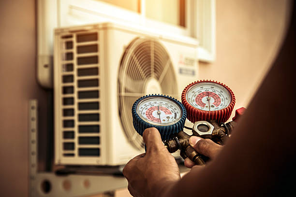 Professional Hvac technician working in Austin, IN